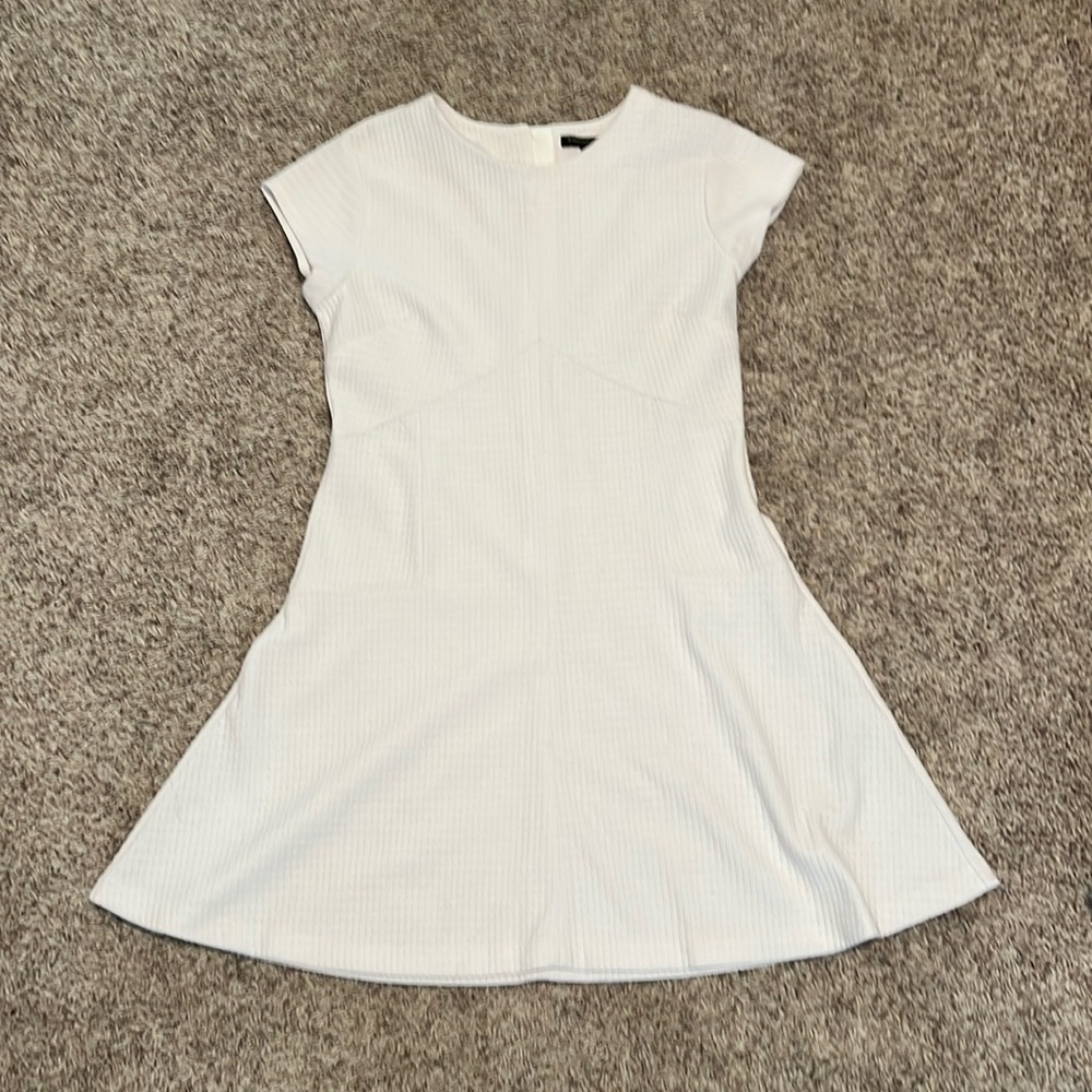 Wmowrdect white Banana Republic textured dress